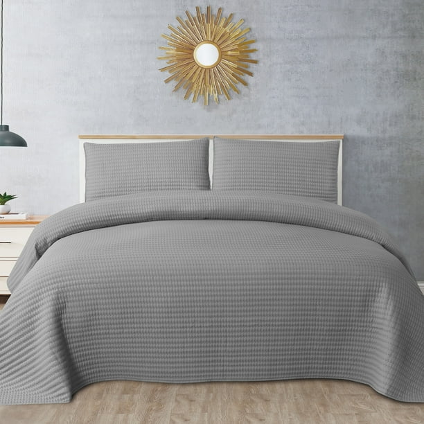 The Pillow Collection Raith Stripes Bedding Sham Fiesta Standard/20 x 26 
